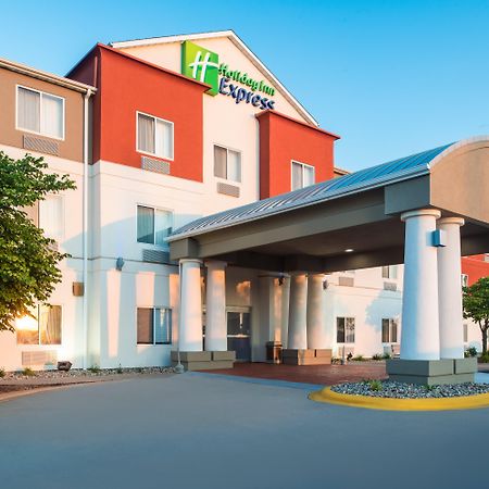 Holiday Inn Express Hotel & Suites Burlington By Ihg Exteriér fotografie