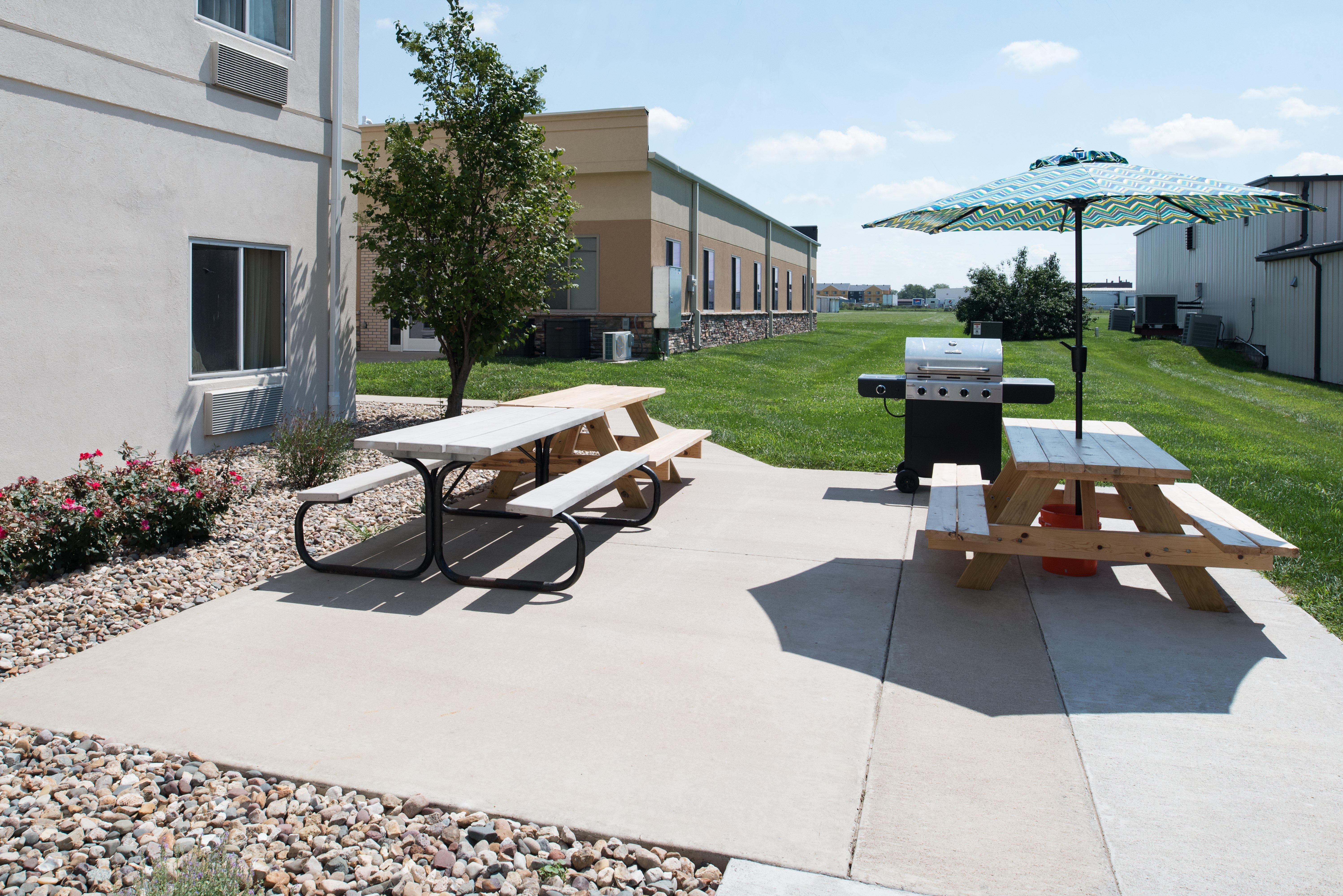 Holiday Inn Express Hotel & Suites Burlington By Ihg Exteriér fotografie